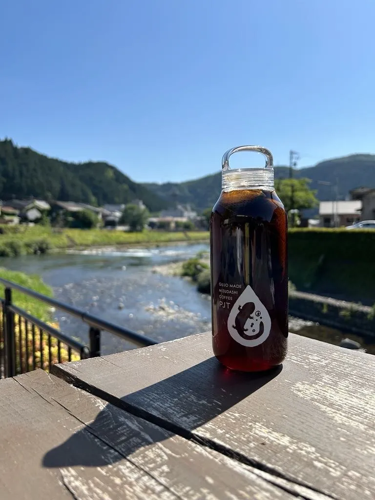 郡上の水で仕込んだ水出しアイスコーヒー