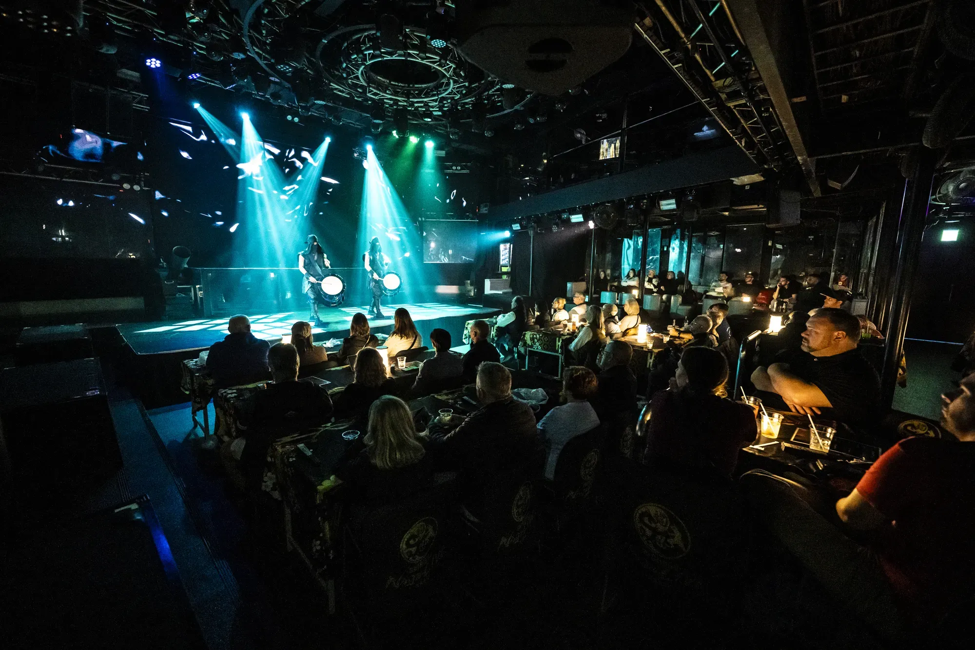 Ninja + Kabuki Tokyo の客席とステージ（新宿）