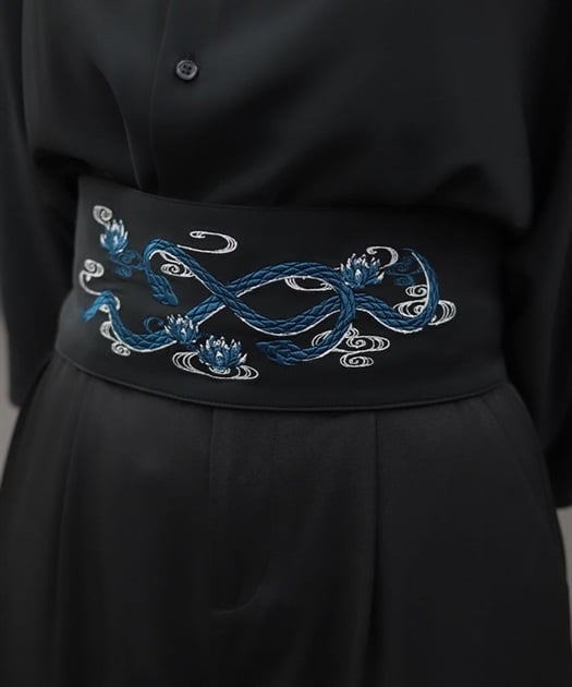 蛇×蓮刺繍帯ベルト