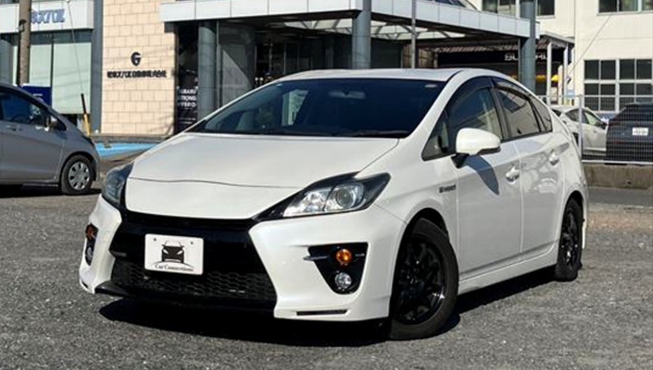 低燃費ハイブリッド車の例