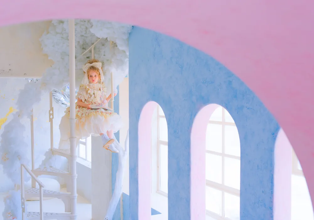 雲の世界の子ども写真