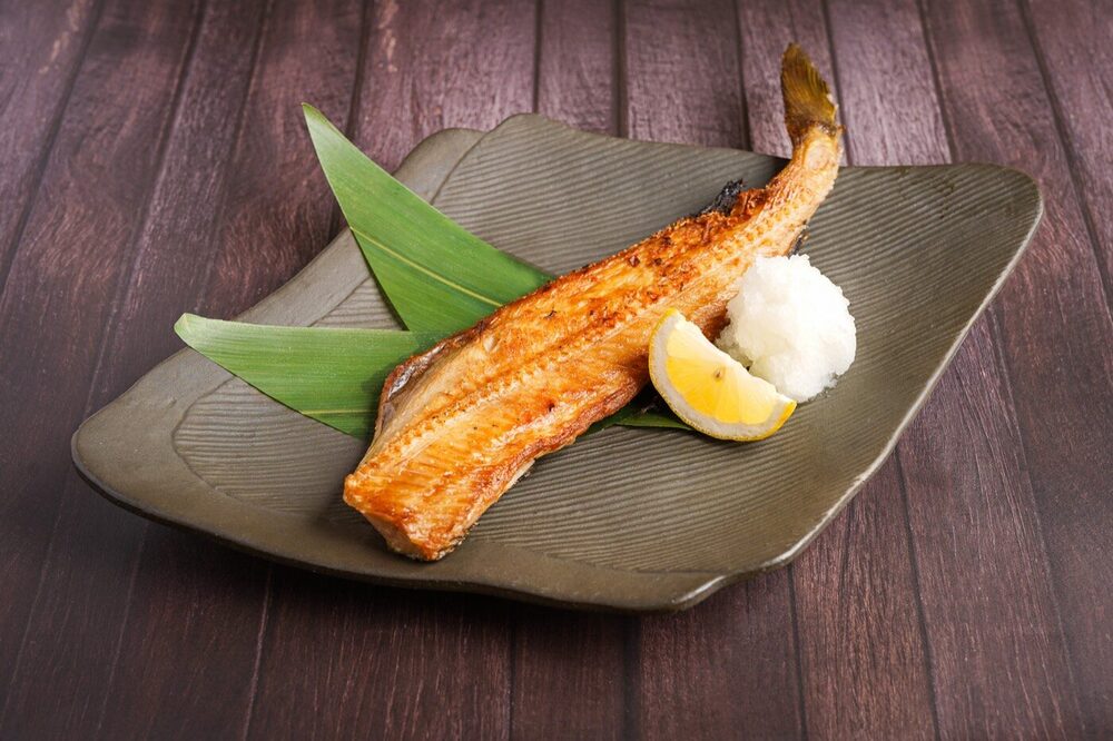 ホッケの一夜干し ― 炉端と日本酒 魚丸 石山店